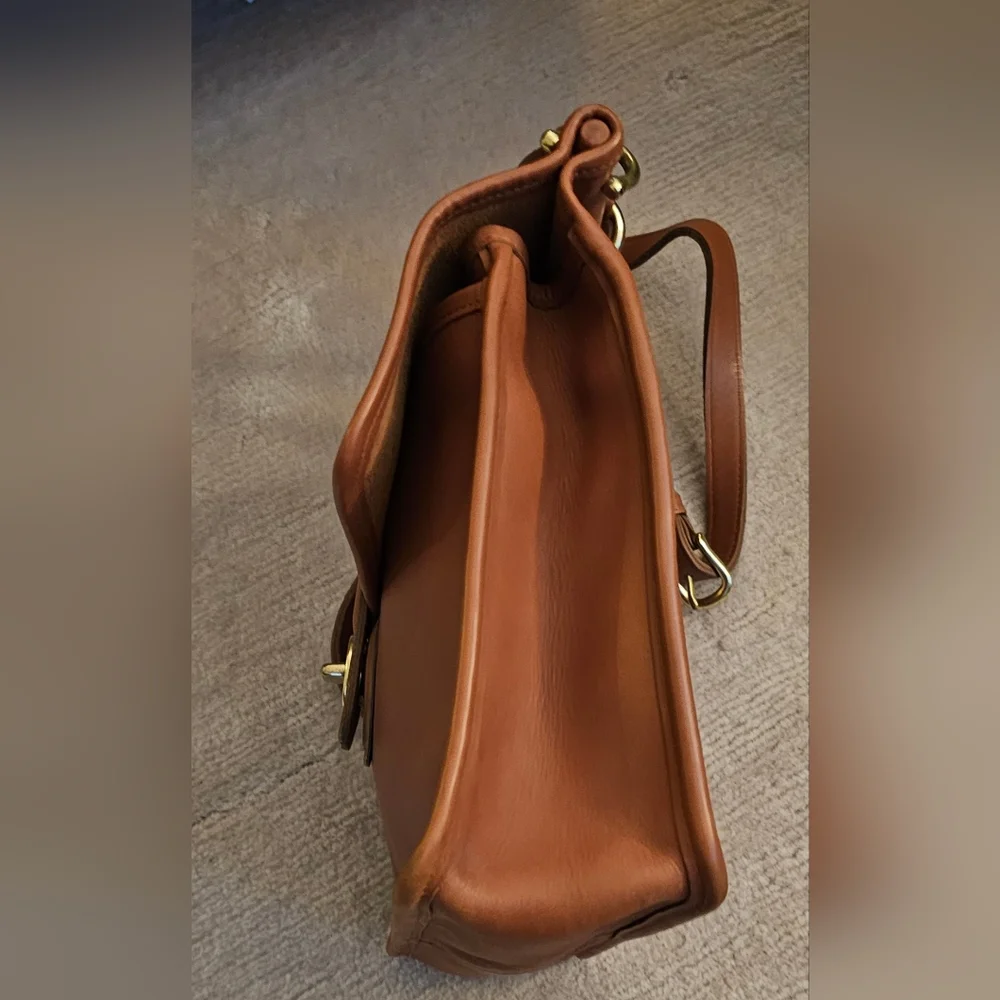 Coach The Original Willis Bag W/Original Detachable Strap, Brass Hardware - Picture 12 of 16